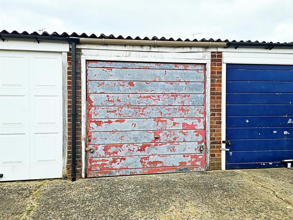 Mandeville Road, Hertford SG13 Garage for sale £17,500