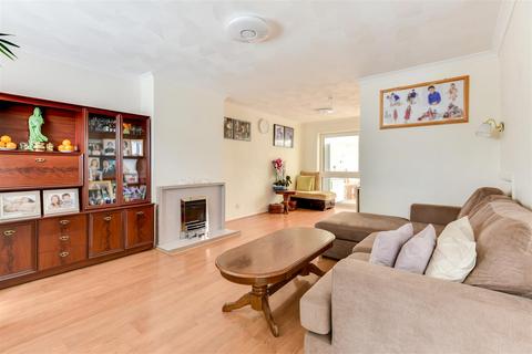 6 Boxgrove, Goring By Sea, Worthing, BN12 6BL
