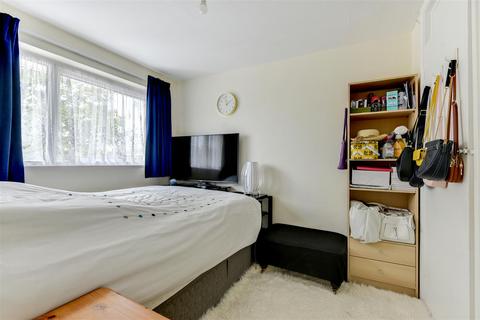 6 Boxgrove, Goring By Sea, Worthing, BN12 6BL