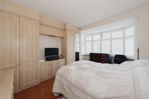 48 Tattenham Grove, Epsom, KT18 5QP