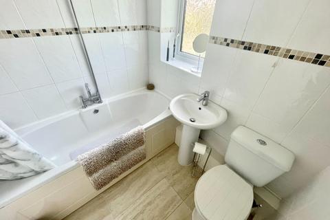 32 Glendale Road, Middlesbrough, TS5 7QB