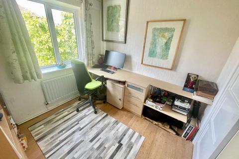 32 Glendale Road, Middlesbrough, TS5 7QB
