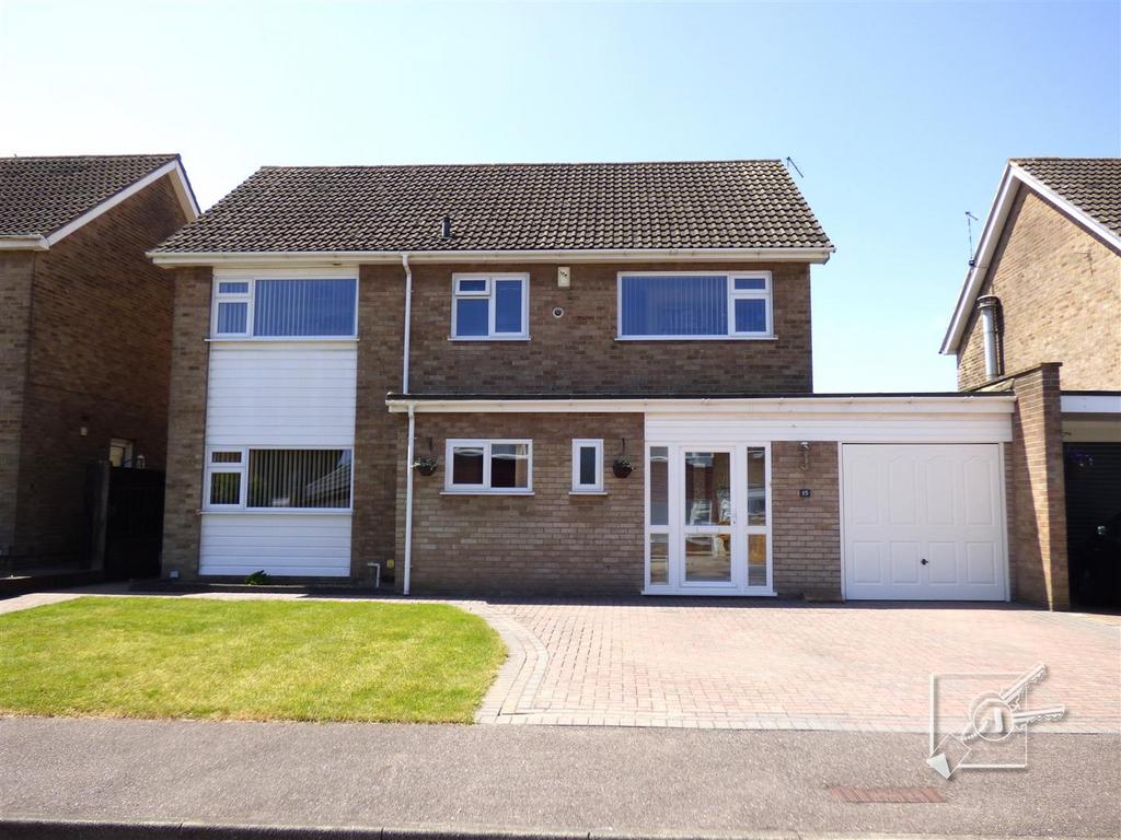Farmcroft, Gravesend 4 bed link detached house £675,000