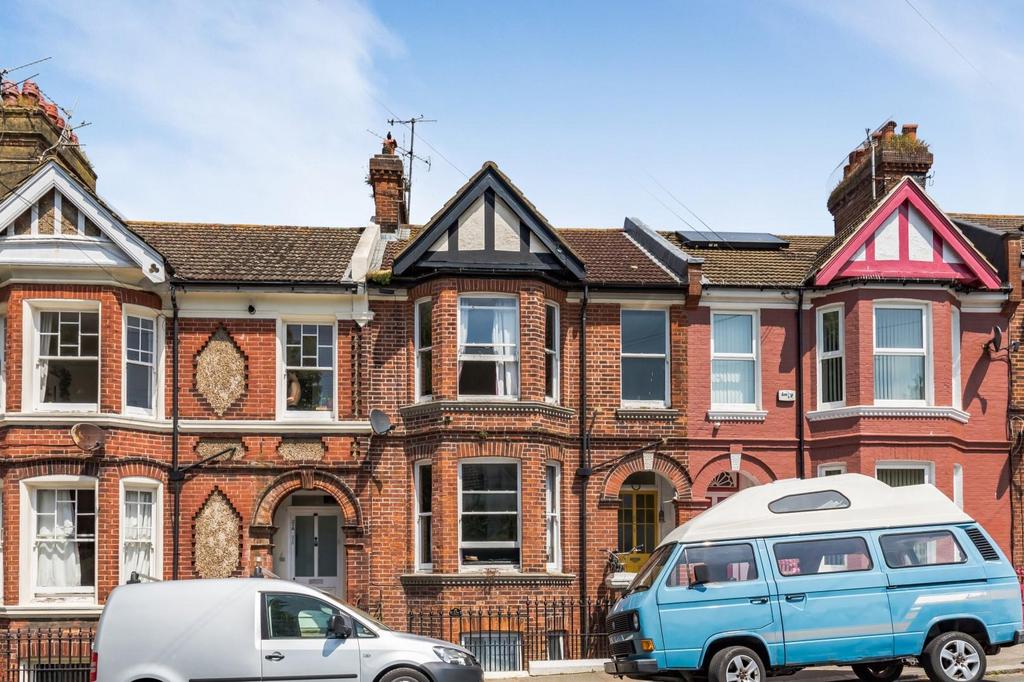 Hartington Road, Brighton 1 bed ground floor flat for sale £275,000