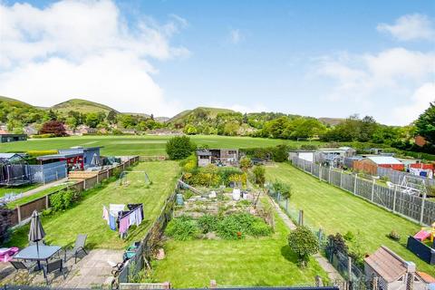 35 Essex Road, Church Stretton, SY6 6AY