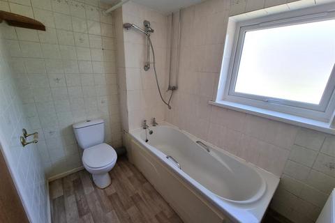 18 Duchy Close, Launceston, PL15 8XL