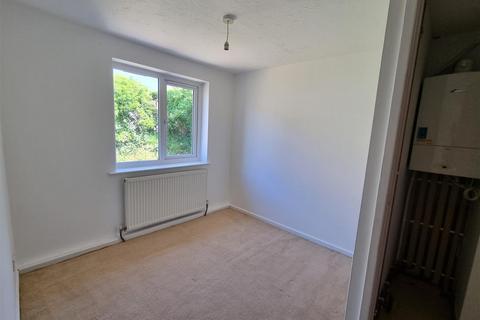 18 Duchy Close, Launceston, PL15 8XL