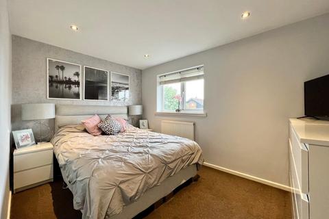 50 Redland Drive, Northampton, NN2 8TU