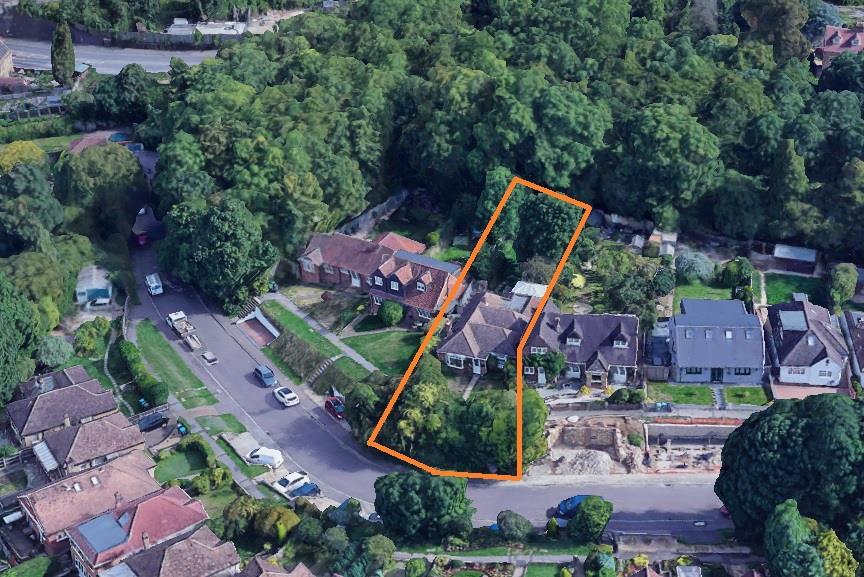Abbots Rise, KINGS LANGLEY 3 bed detached house for sale £500,000