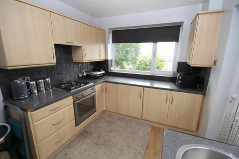 9 Markfield Close, Low Moor, Bradford, BD12 0UW