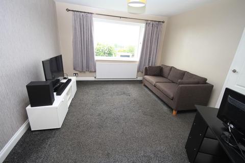 9 Markfield Close, Low Moor, Bradford, BD12 0UW