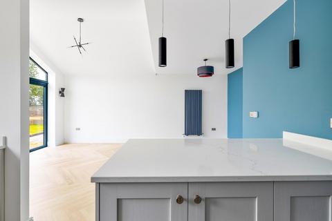130a Spring Hill, Kingswood, Bristol, BS15 1XW