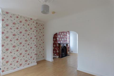 2 bedroom end of terrace house for sale - Hull Road, Withernsea