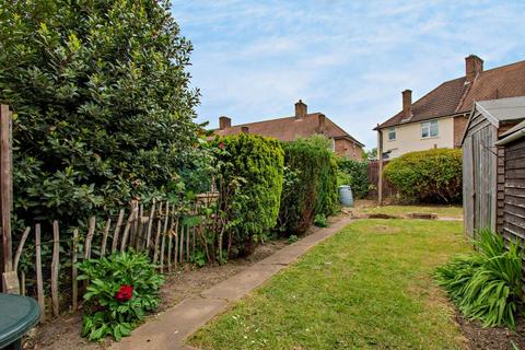 6 Brook Lane, Bromley, BR1 4PU