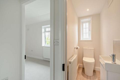 6 Brook Lane, Bromley, BR1 4PU