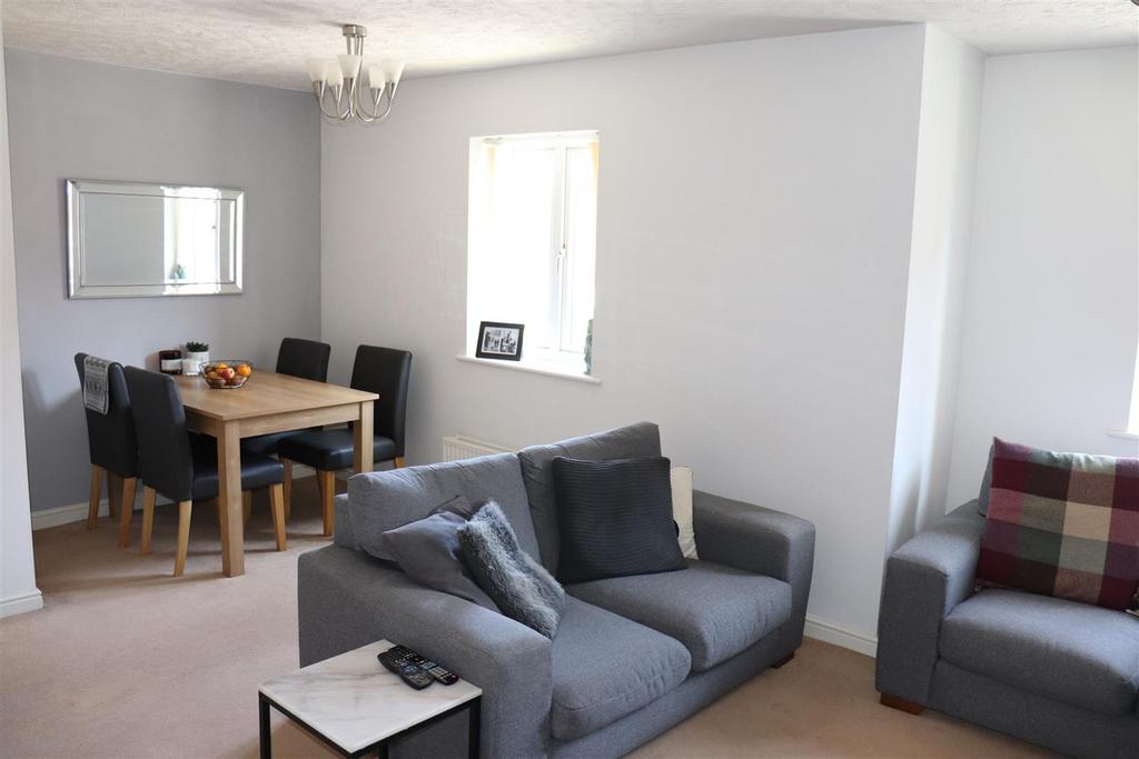 The Briars, Aldridge 2 bed apartment £165,000