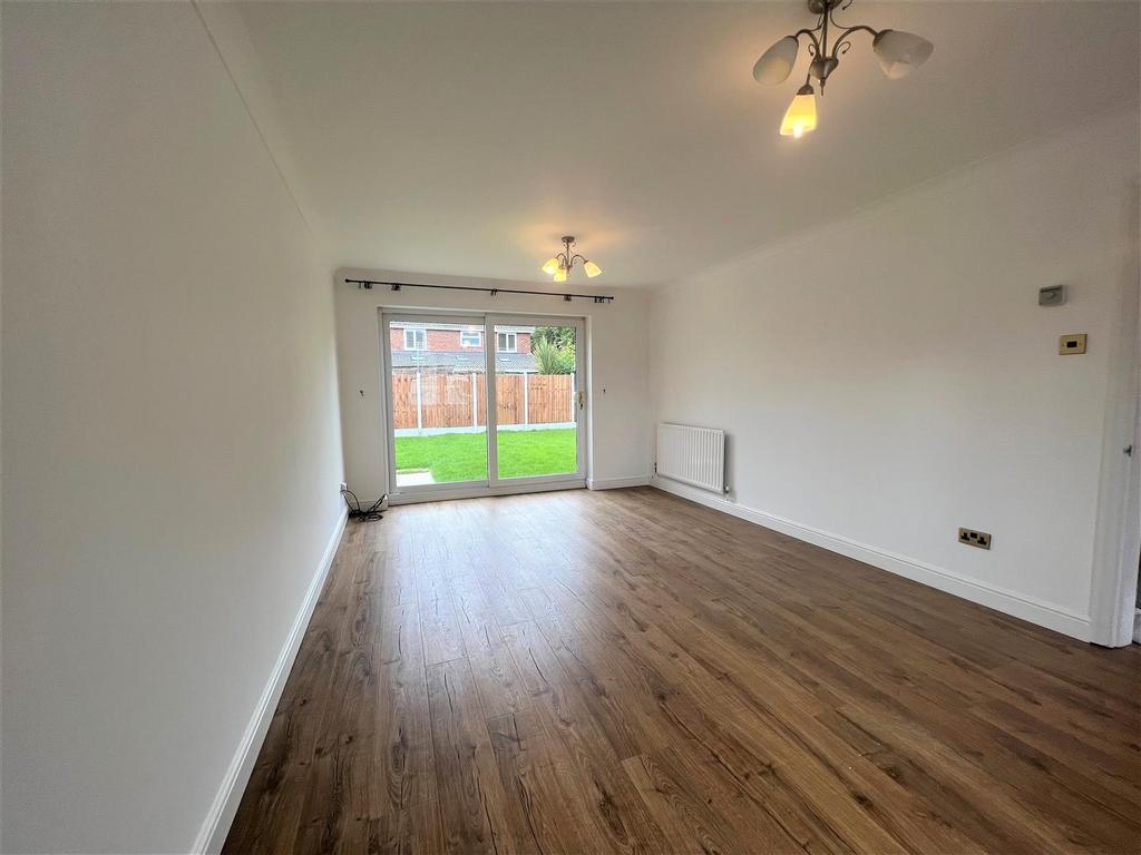 Churchfields, Shoeburyness, SouthendOnSea 3 bed detached house £