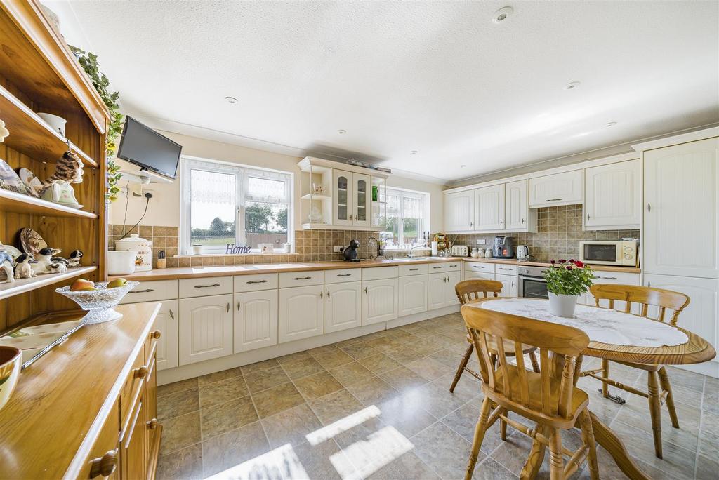 West Buckland 5 bed bungalow for sale £850,000