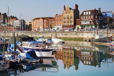 1 bedroom flat for sale - Harbour Parade, Ramsgate, CT11