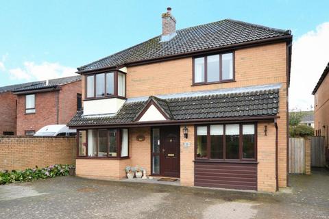 4 bedroom detached house for sale - The Eagles, Yatton