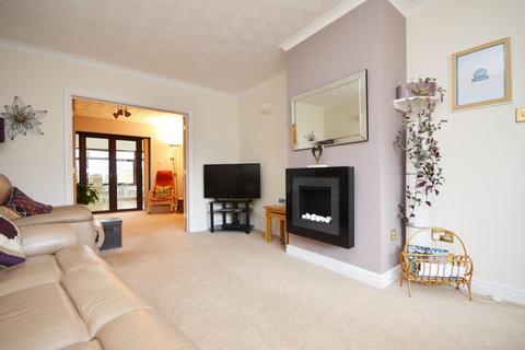 4 bedroom detached house for sale - The Eagles, Yatton