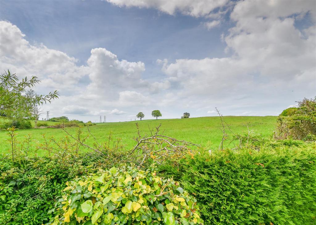 Llando, Stourbridge Road - Outlook.jpg