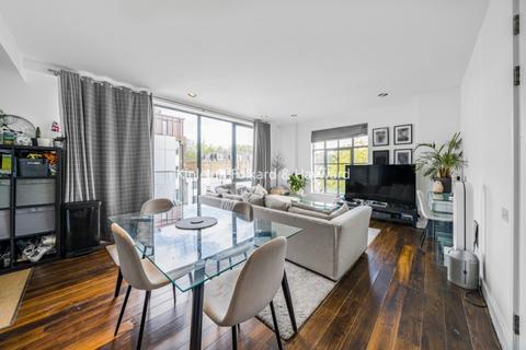 2 bedroom apartment to rent - Porteus Place London SW4