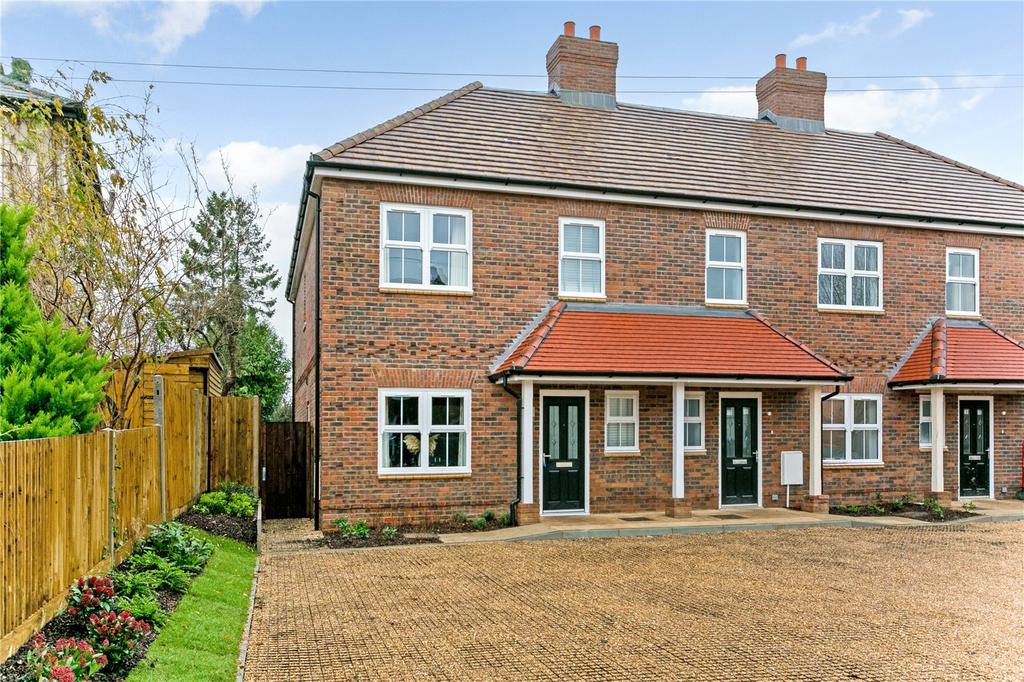 Bramblewood Row Cannon Court Road Maidenhead Sl6 4 Bed House For