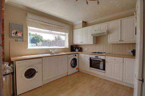 3 bedroom semi-detached house for sale - Windmill Road, Brighton BN42 4RP