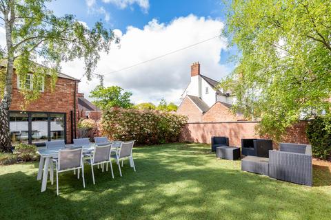 4 bedroom end of terrace house for sale, Whitehall Street, Shrewsbury, Shropshire, SY2