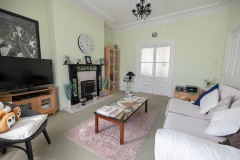 2 bedroom semi-detached house for sale, North Warren Road, Gainsborough DN21