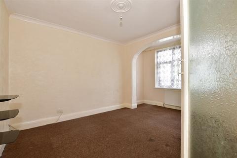 7 Tylehurst Gardens, Ilford, IG1 2QL