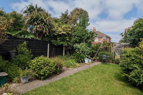 3 bedroom semi-detached house for sale, Whitecoats Drive, lytham, FY8