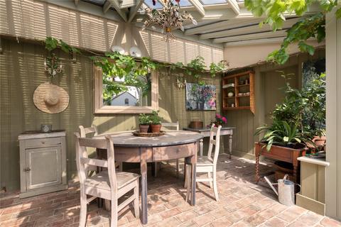 10 Hillside, London, SW19 4NH