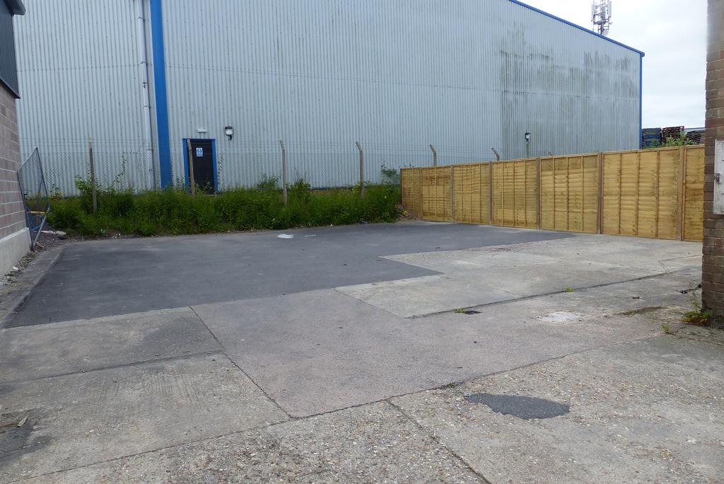 Brickfields Industrial Estate, Gillingham SP8 Property for sale £155,000