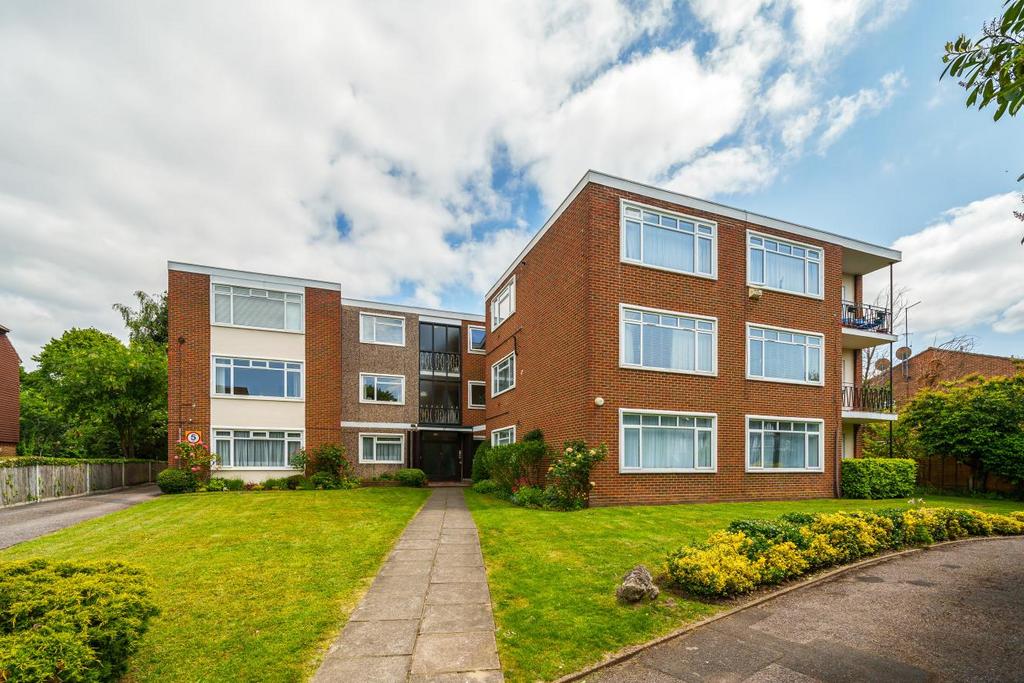 Wickham Road, Beckenham 3 bed flat for sale £450,000