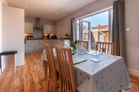 31 Glanrhyd Road, Ystradgynlais, Swansea, SA9 1AU