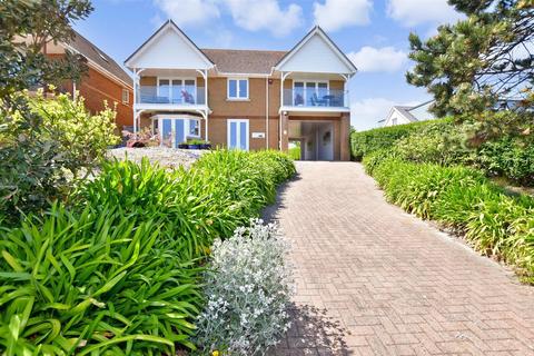 18 Eastern Esplanade, Broadstairs, CT10 1DR