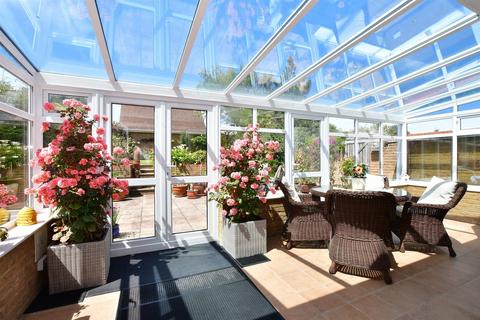 18 Eastern Esplanade, Broadstairs, CT10 1DR