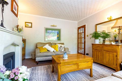 26 Cheviots Road, Shaw, Oldham, OL2 7QS