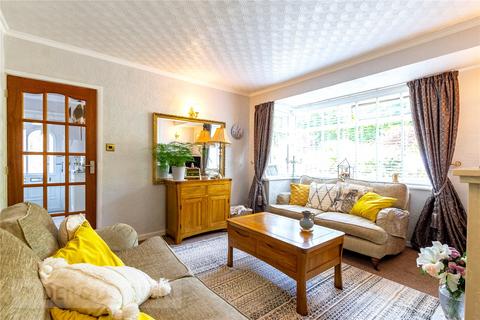 26 Cheviots Road, Shaw, Oldham, OL2 7QS