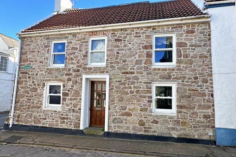 5 bedroom townhouse for sale, Le Bourgage, Alderney GY9