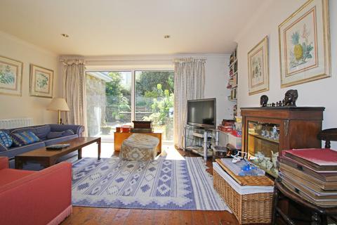 5 bedroom townhouse for sale, Le Bourgage, Alderney GY9