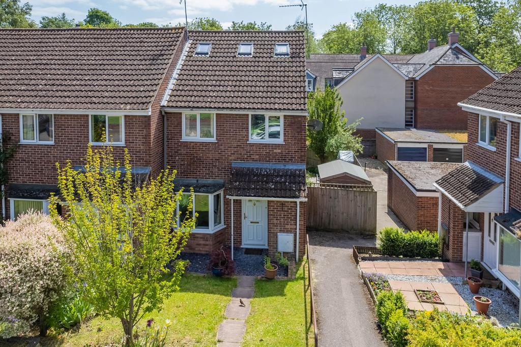 Wantage, Wantage OX12 4 bed end of terrace house for sale £350,000