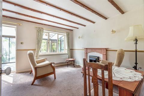 2 Avon Close, Bromsgrove, B60 3PE