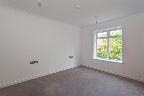 2 bedroom flat for sale, 5 Cavell Court, Woodbridge, IP12 1FR