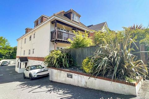 Cambridge Road, Bournemouth, BH2