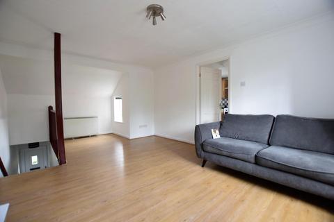 2 bedroom flat to rent, Ladywell, Oakham, LE15