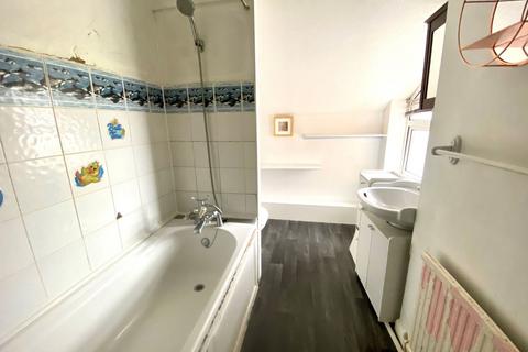71 Viscount Road, Northampton, NN3 5BJ