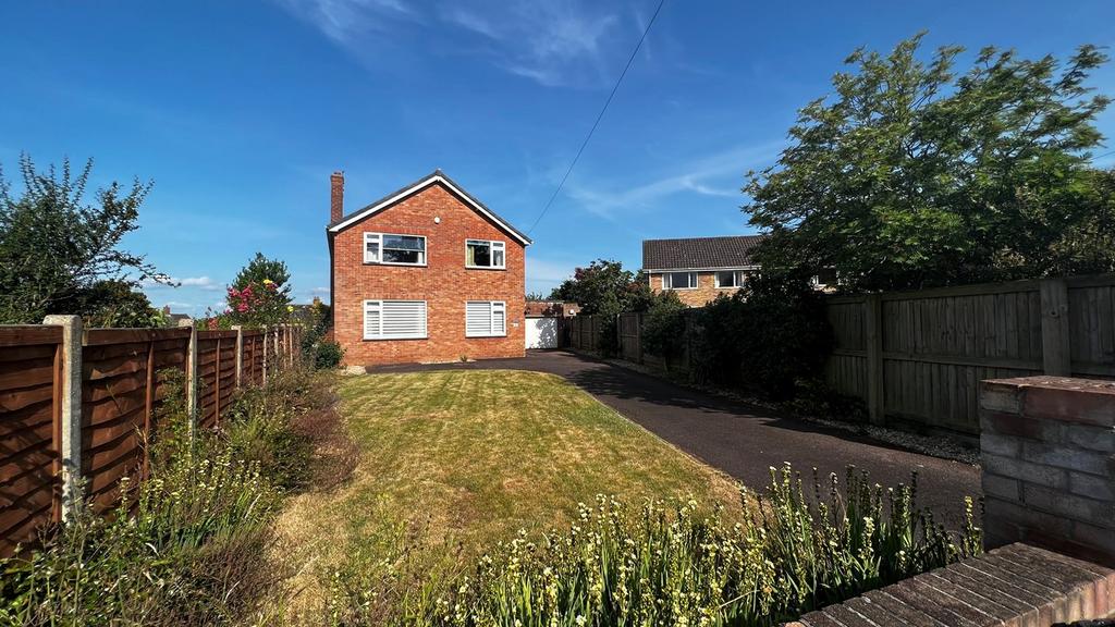 Hawkridge Road, Bridgwater, TA6 3 bed detached house £430,000
